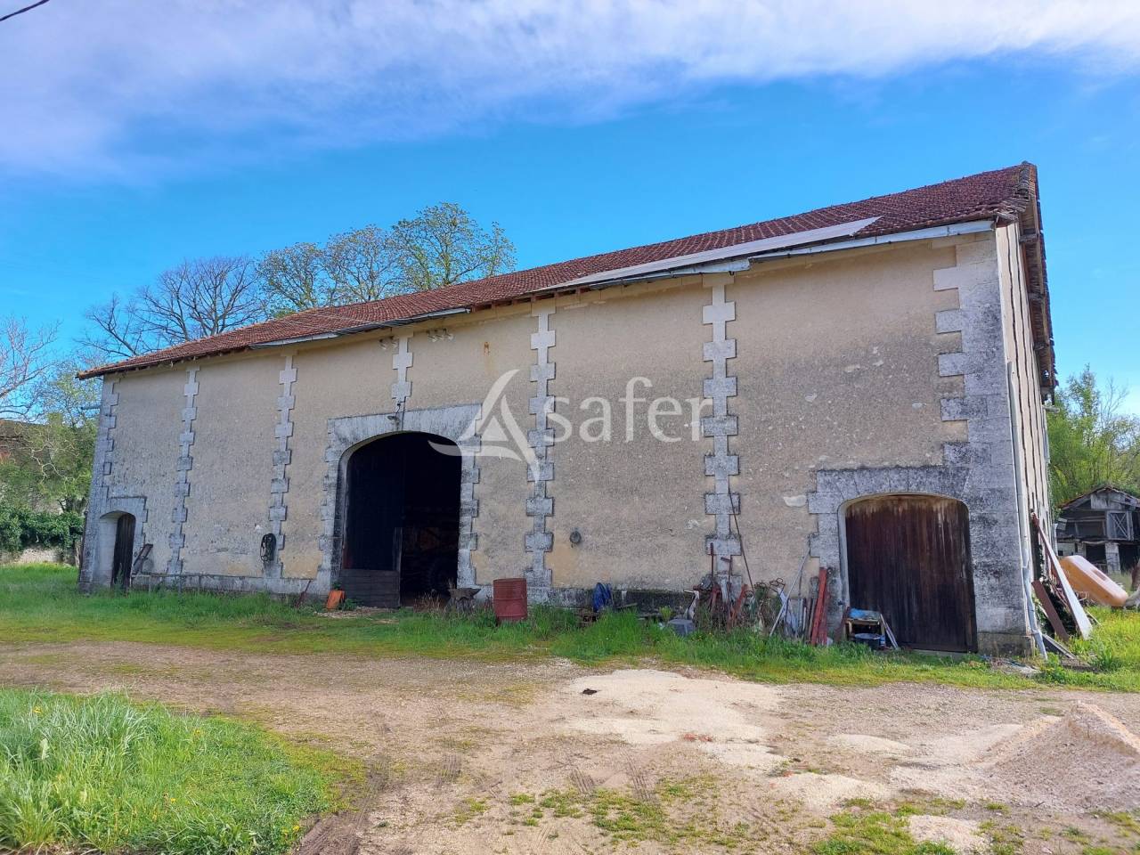 Equestrian property  Dordogne