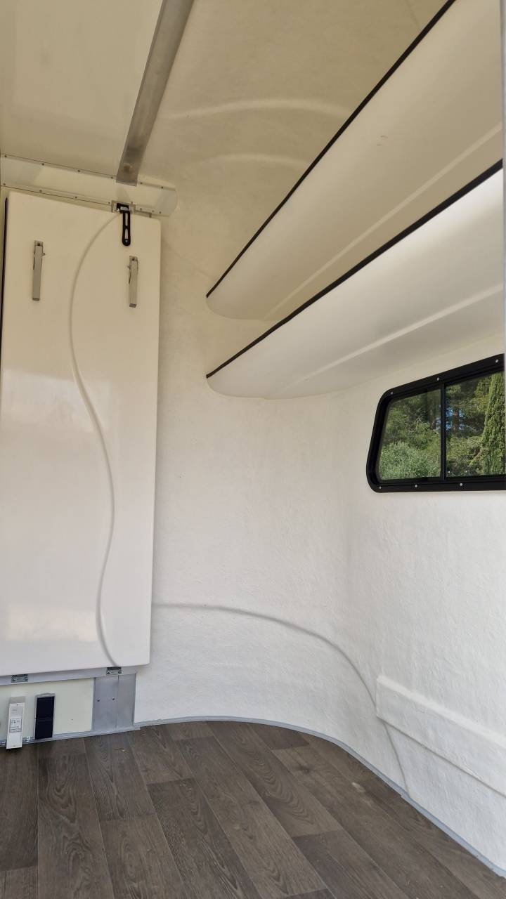 Horse trailer - Other brand - Anka 2 Stalls 2022 Used