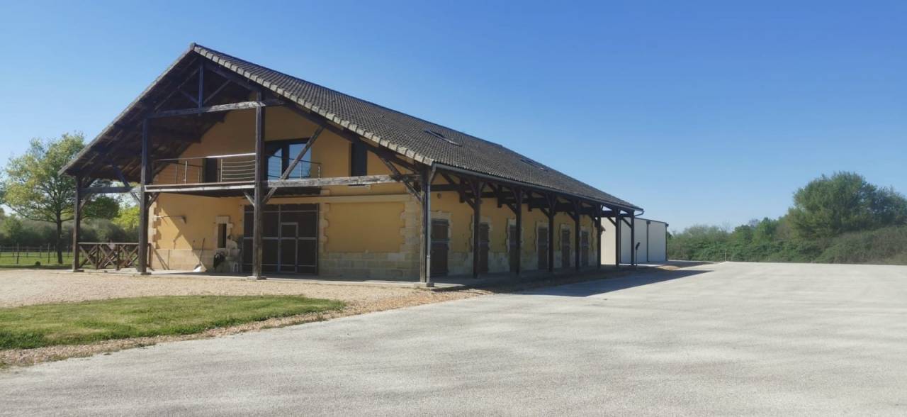 Equestrian property  Gironde