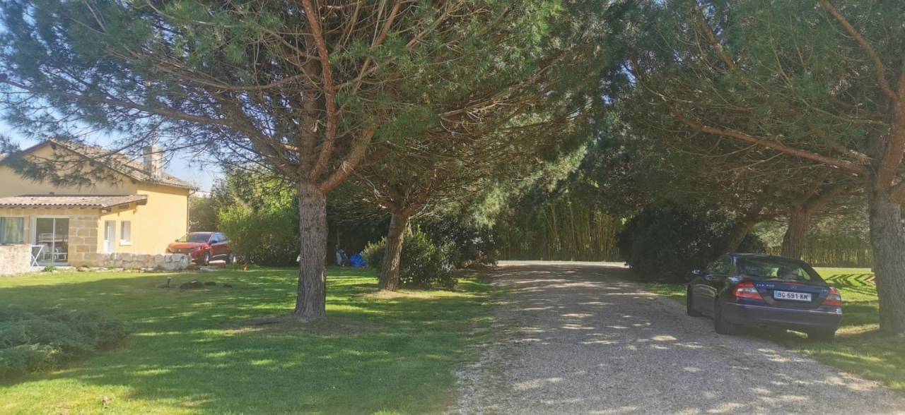 Equestrian property  Gironde