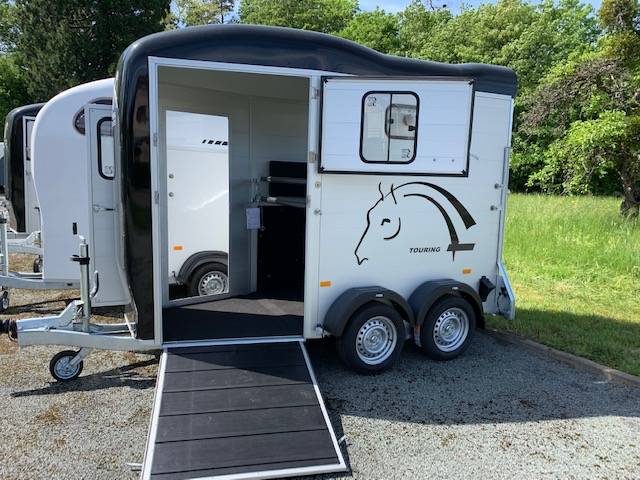 Horse trailer Cheval Liberte Touring One 1,5 Stalls 2025 New