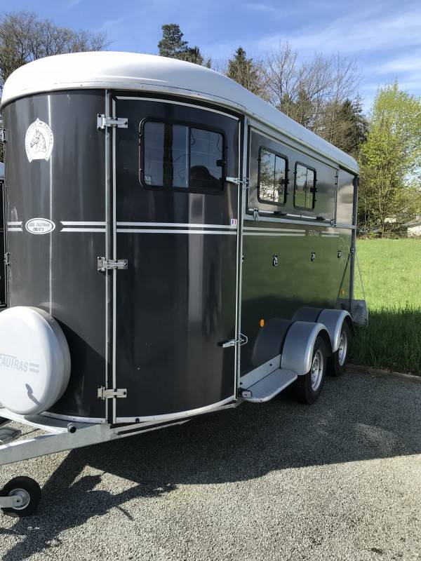 Horse trailer Fautras Oblic 3 3 Stalls 2025 New