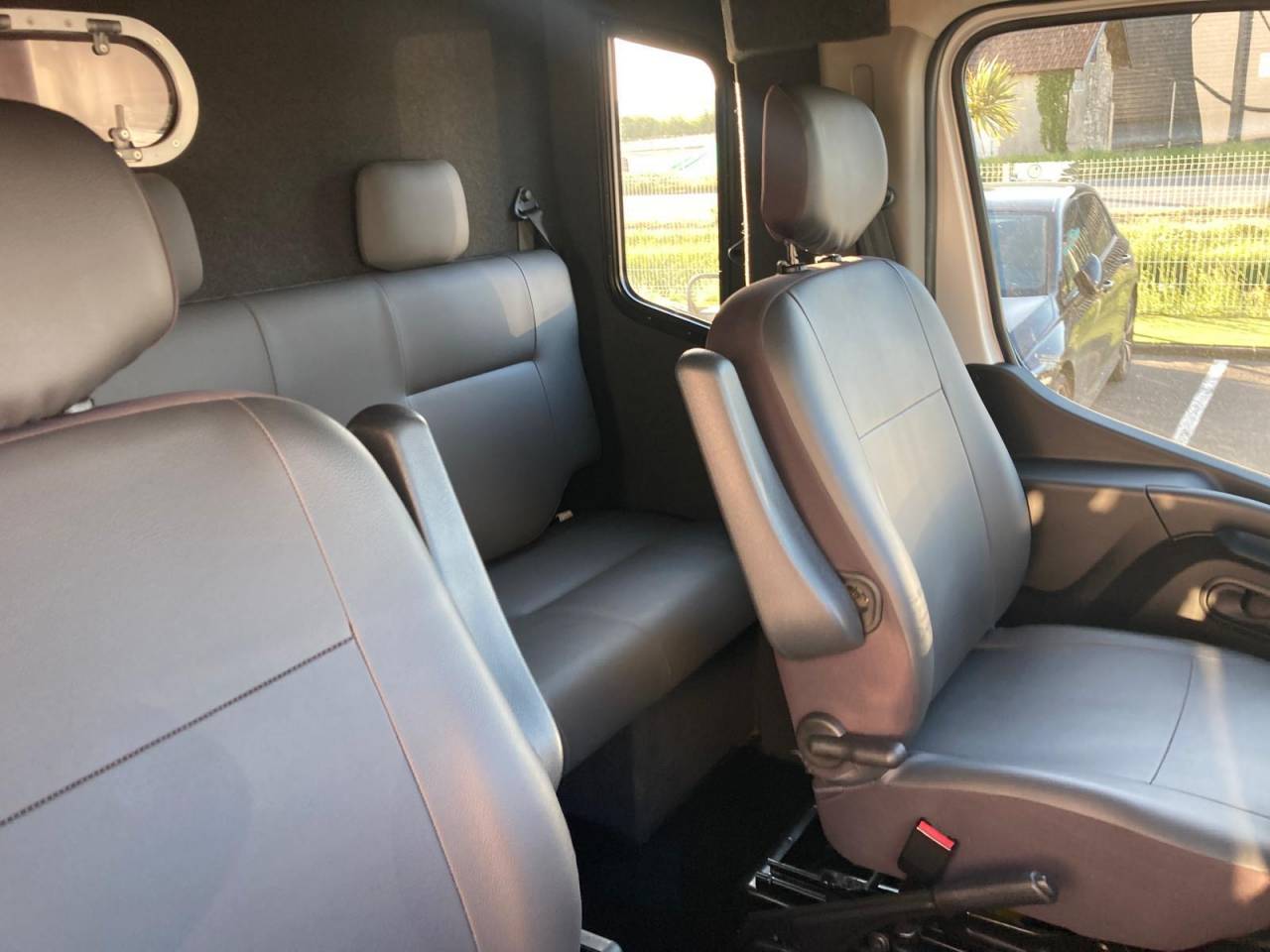 Horsebox HGV Theault Master confort 3 2.3 Master grand volume  2022 Used