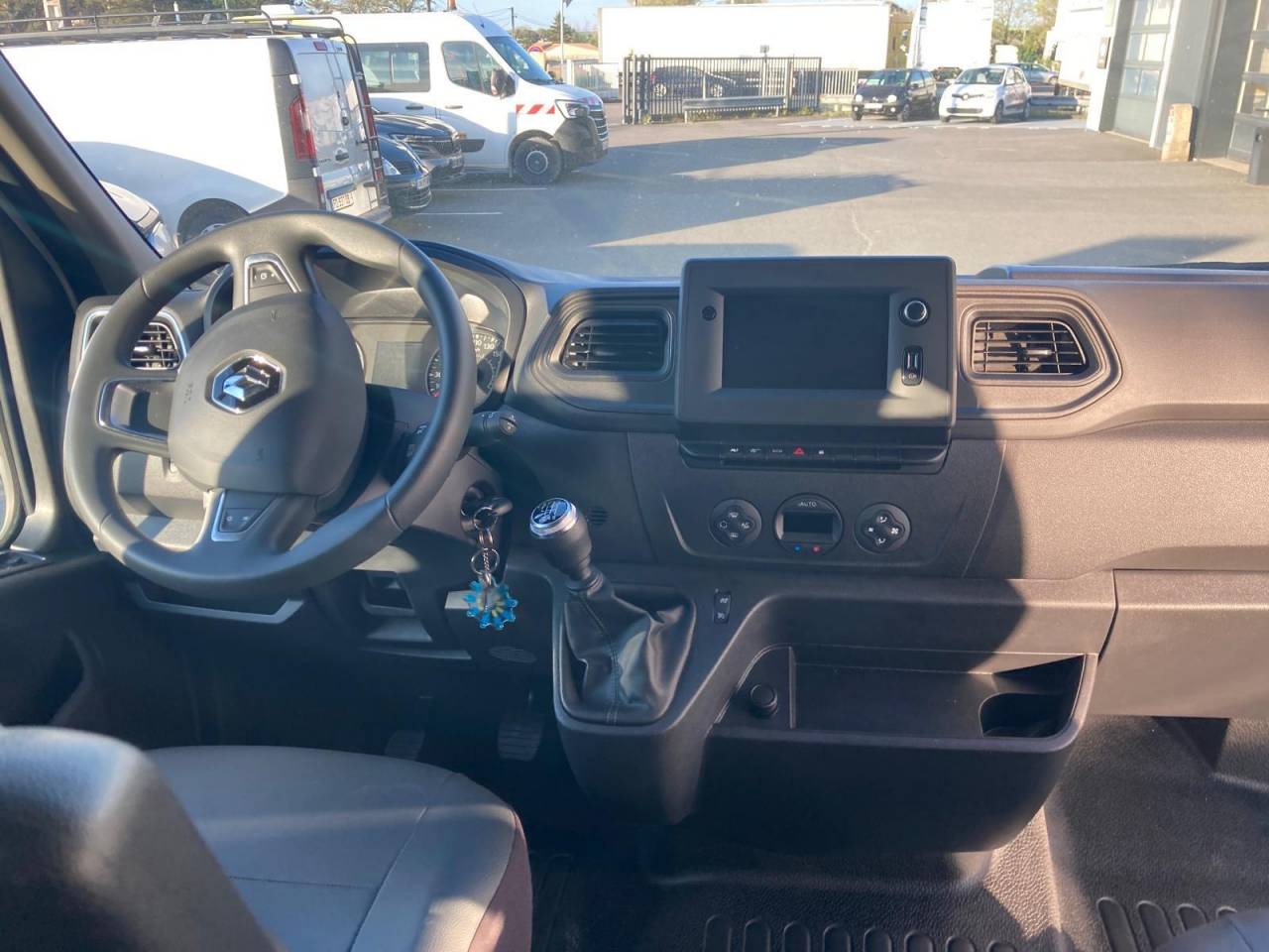 Horsebox HGV Theault Master confort 3 2.3 Master grand volume  2022 Used