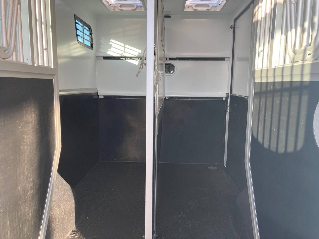 Horsebox HGV Theault Master confort 3 2.3 Master grand volume  2022 Used