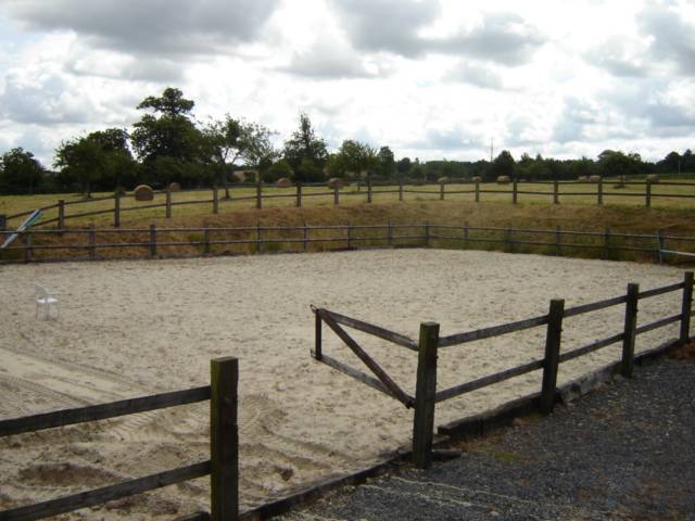 Holiday equestrian property  Calvados