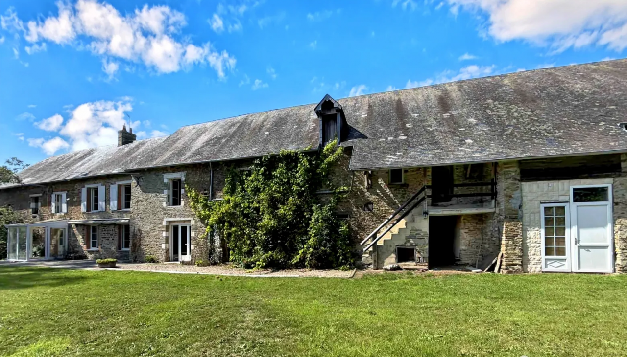 Holiday equestrian property  Calvados