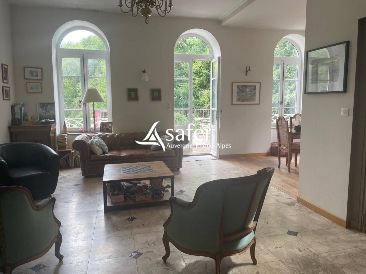 Other country property  Rhône