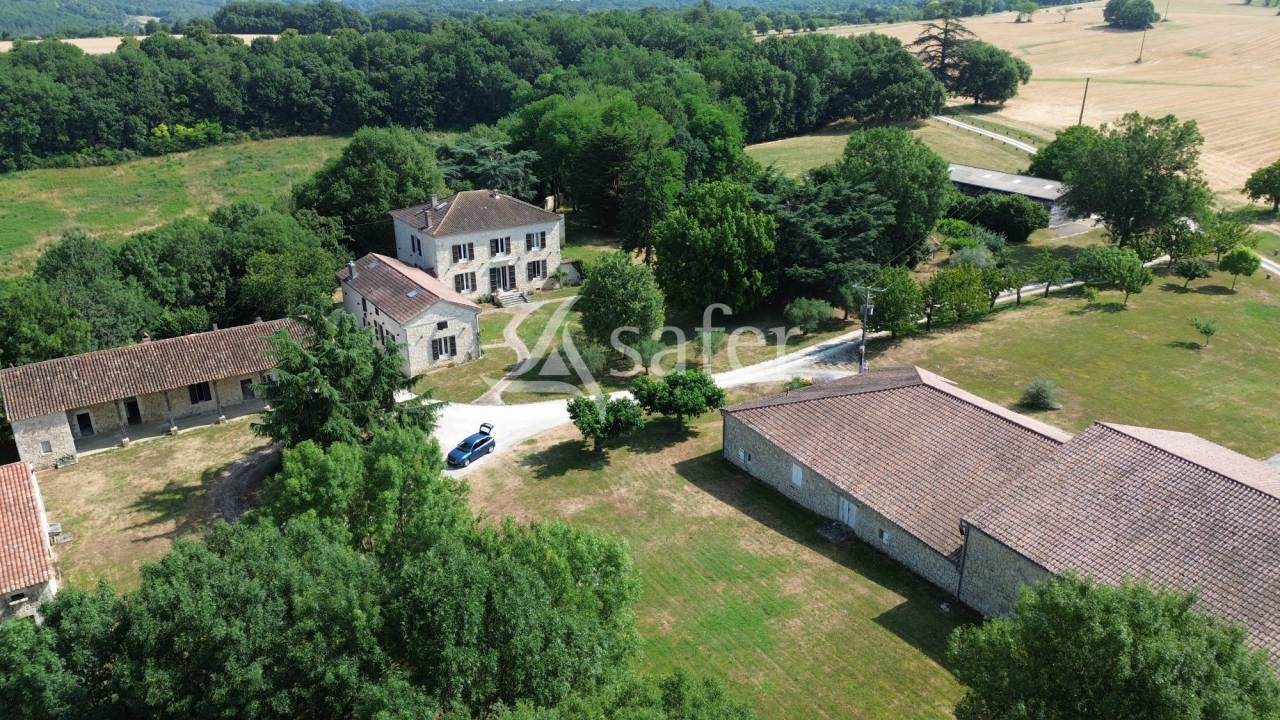 Equestrian property  Lot-et-Garonne