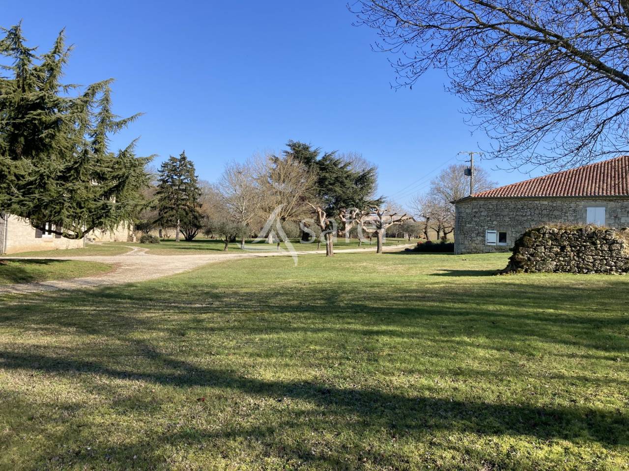 Equestrian property  Lot-et-Garonne