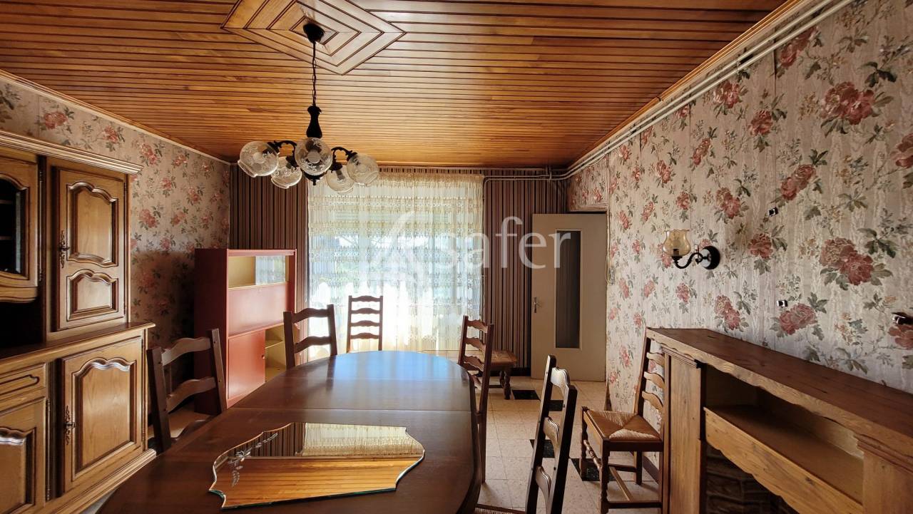 Other country property  tarn