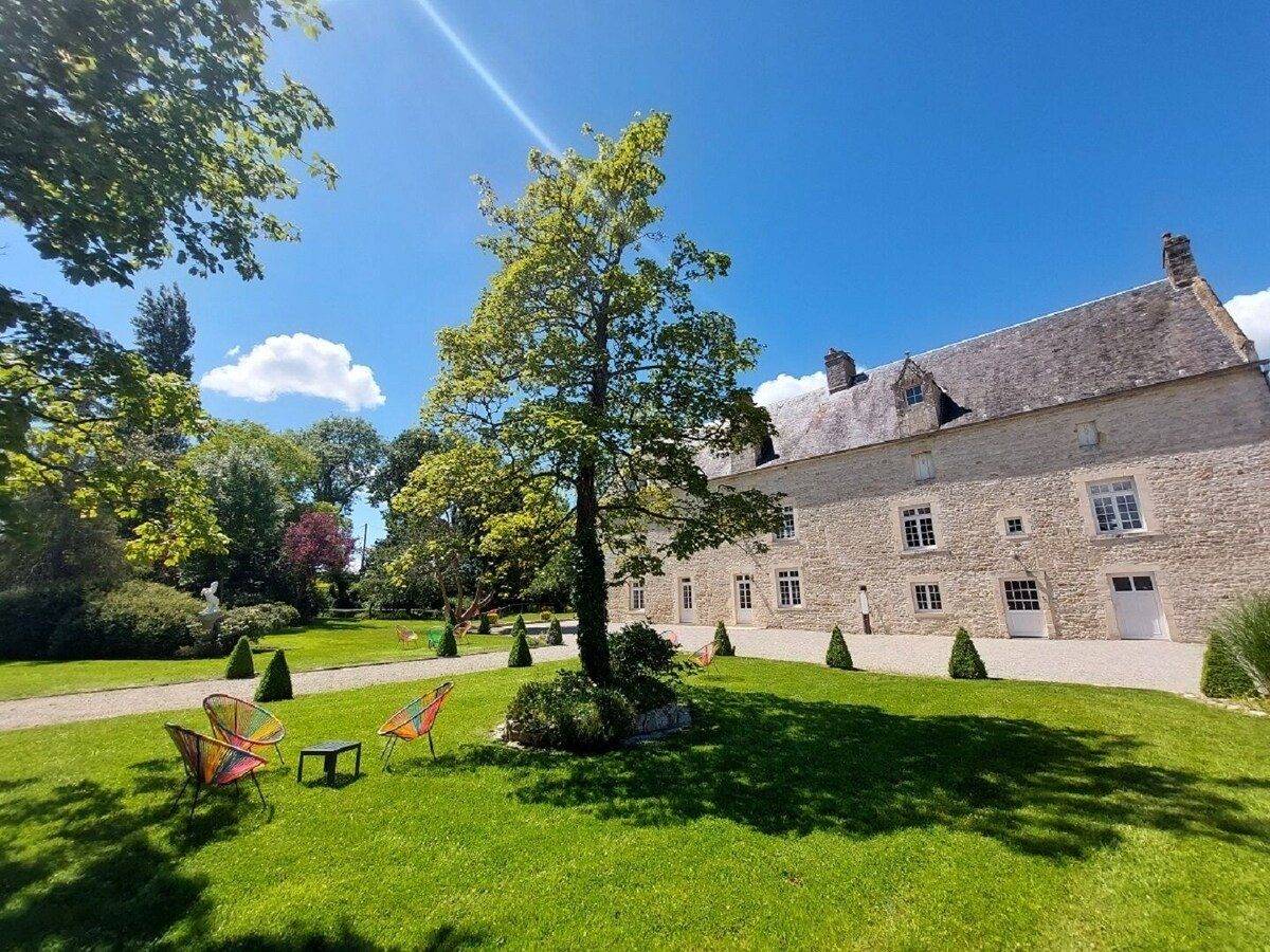 Equestrian property  Calvados