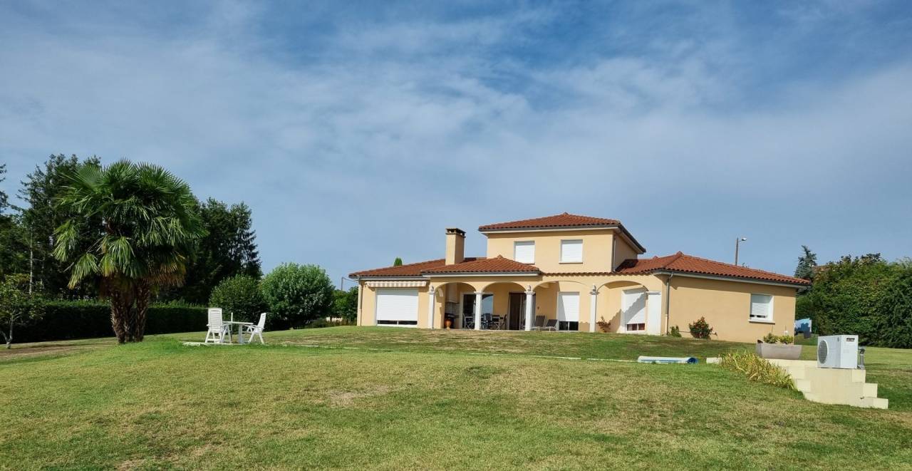 Equestrian property  Allier