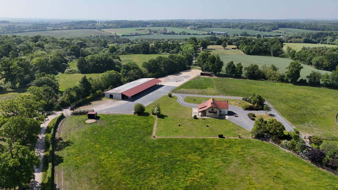 Equestrian property  Calvados