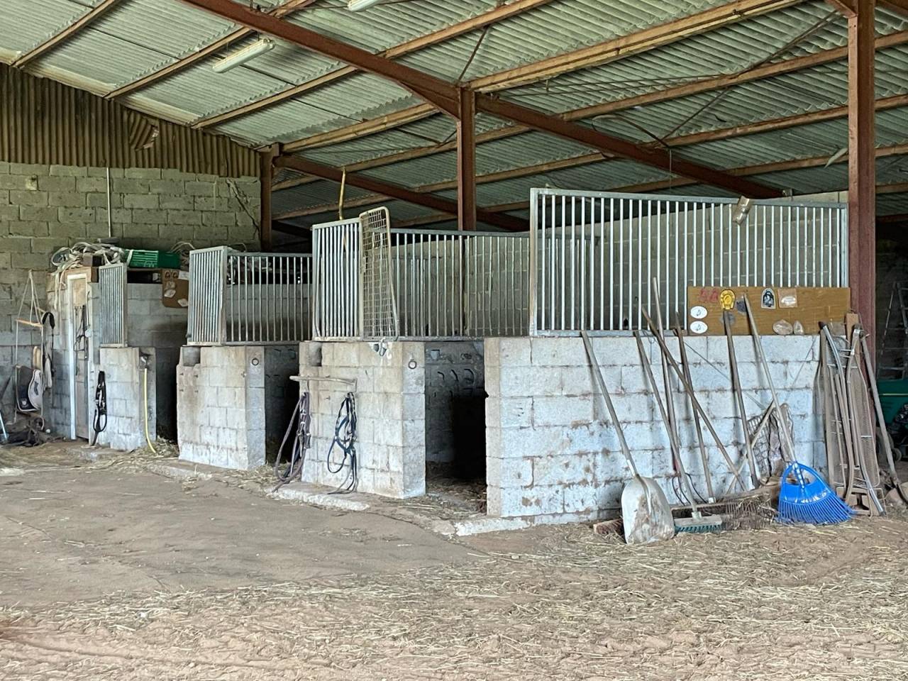 Equestrian property  Dordogne