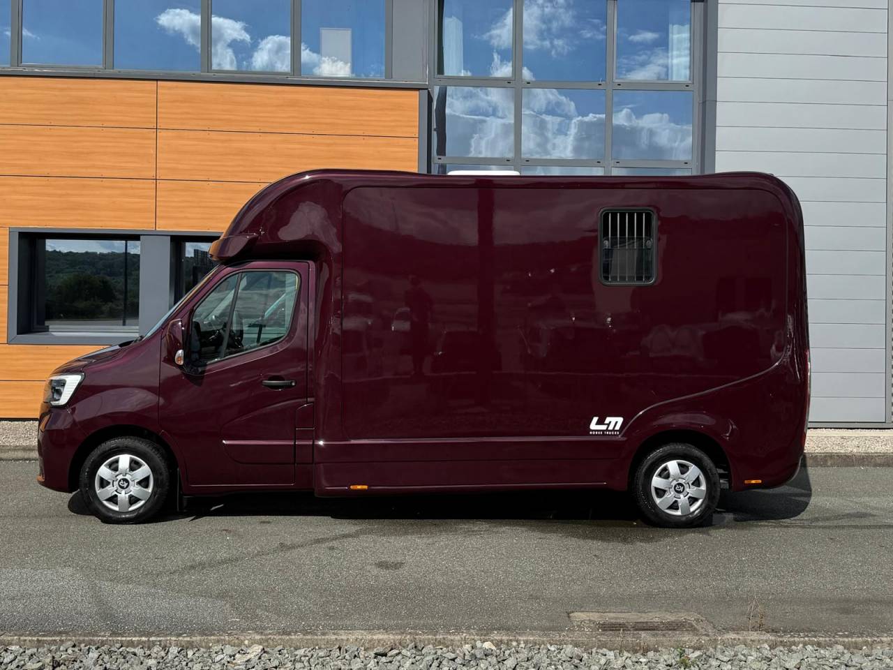 Horsebox HGV Krismar MASTER THEAULT 3 PLACES 2021 Used