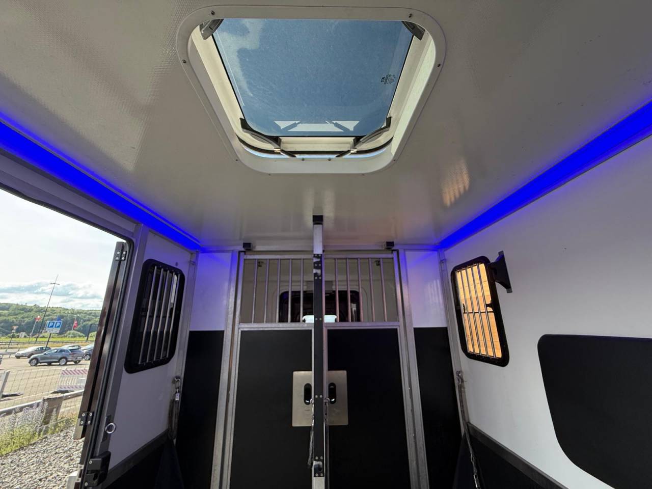 Horsebox HGV Krismar MASTER THEAULT 3 PLACES 2021 Used