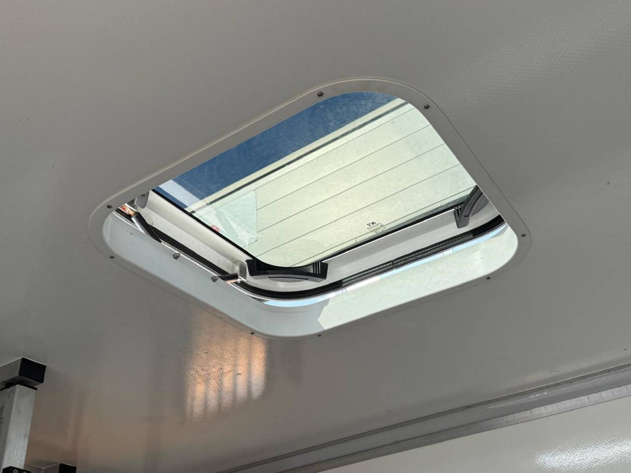 Horsebox HGV Krismar MASTER THEAULT 3 PLACES 2021 Used