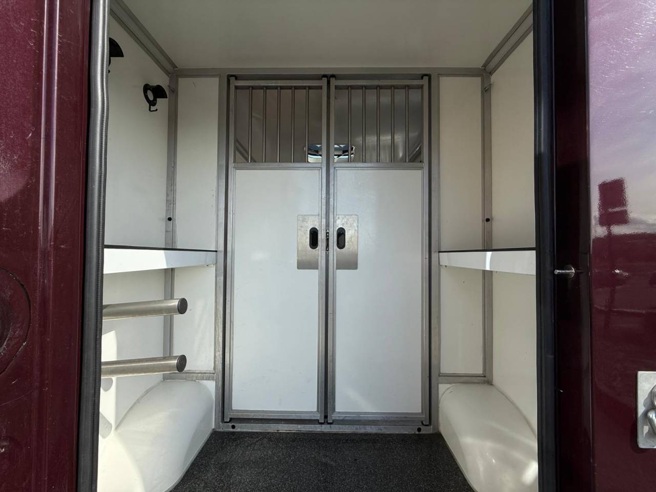 Horsebox HGV Krismar MASTER THEAULT 3 PLACES 2021 Used