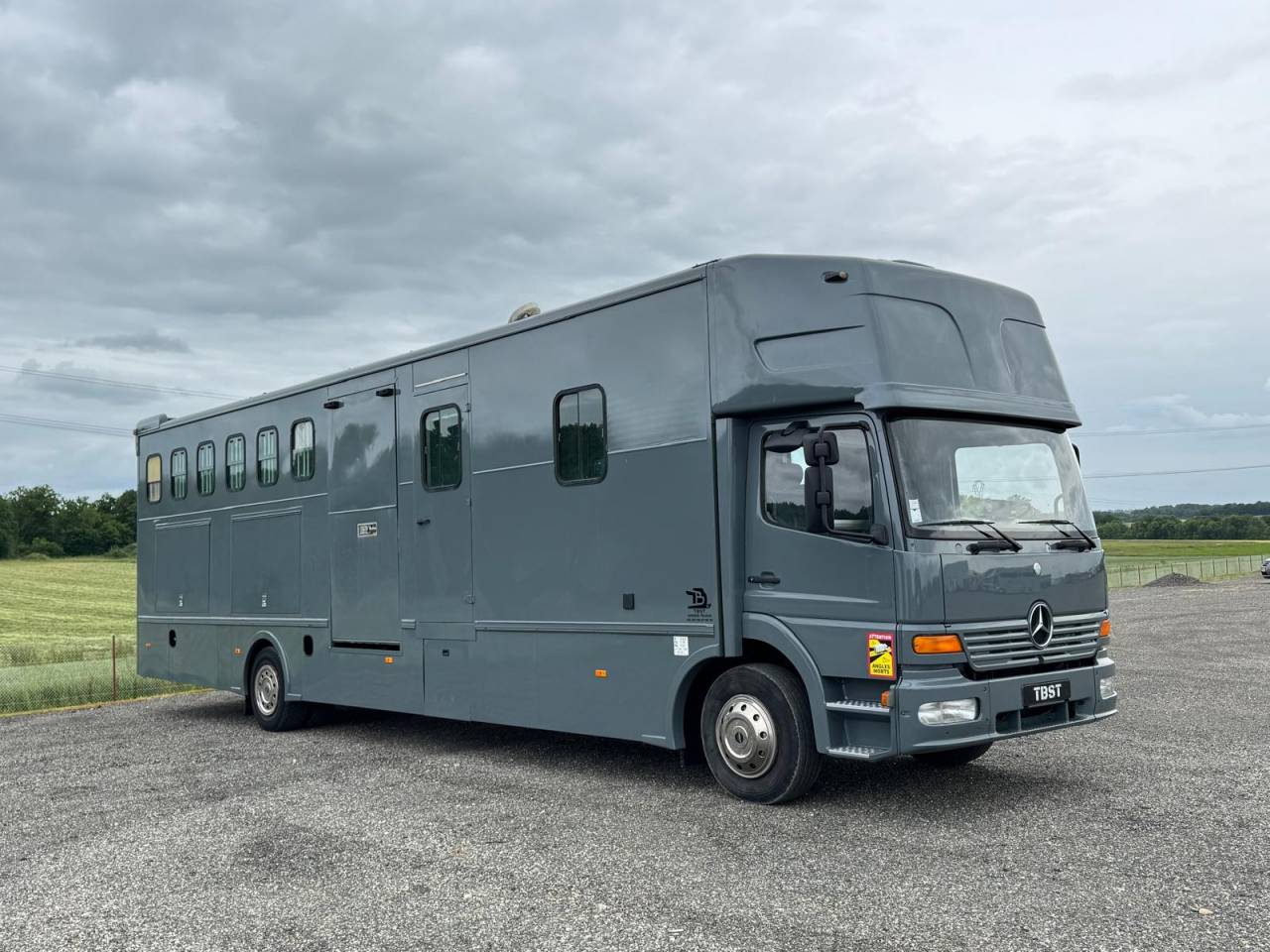 Horsebox NON-HGV Mercedes MERCEDES 2000 Used