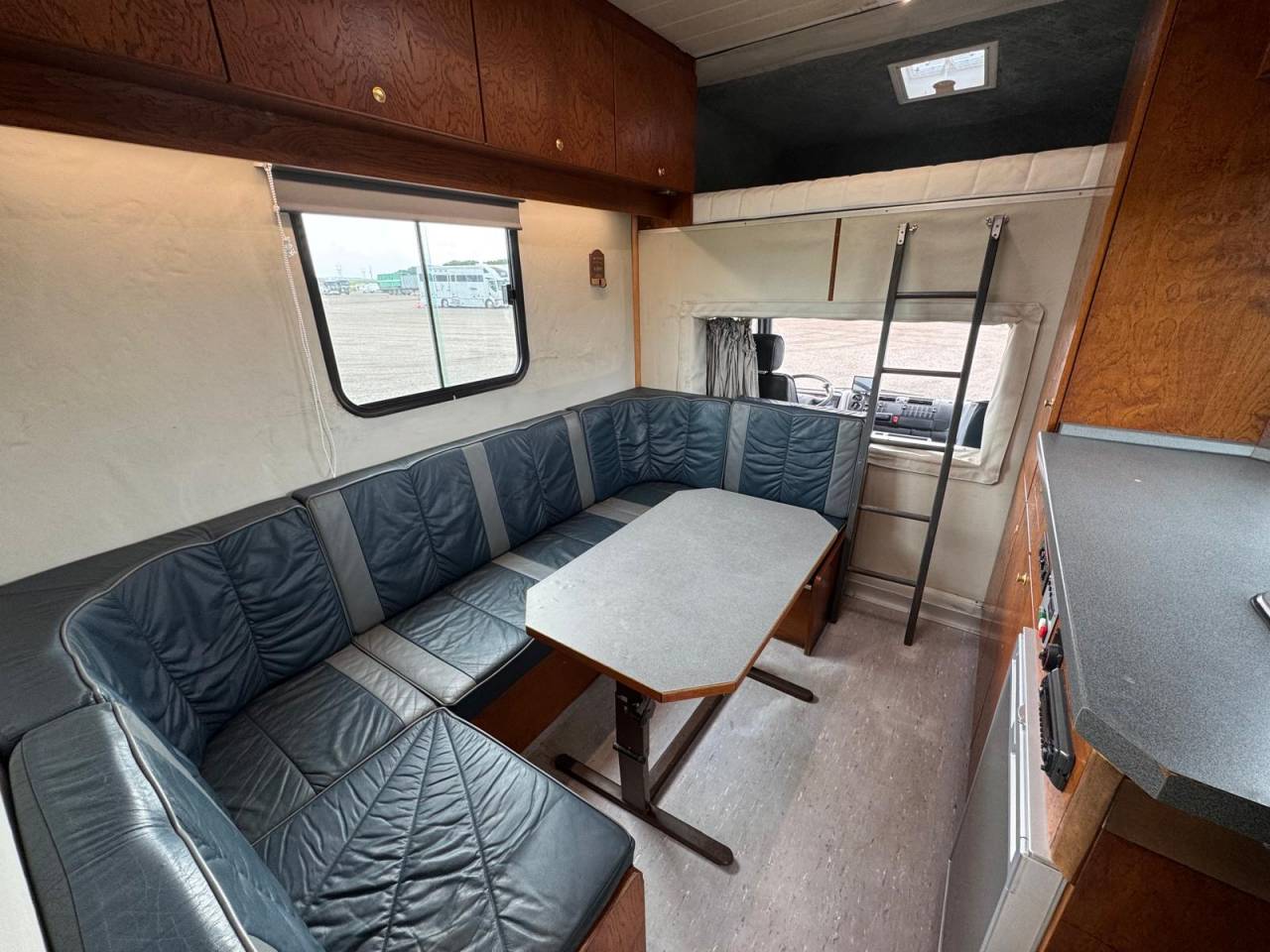 Horsebox NON-HGV Mercedes MERCEDES 2000 Used