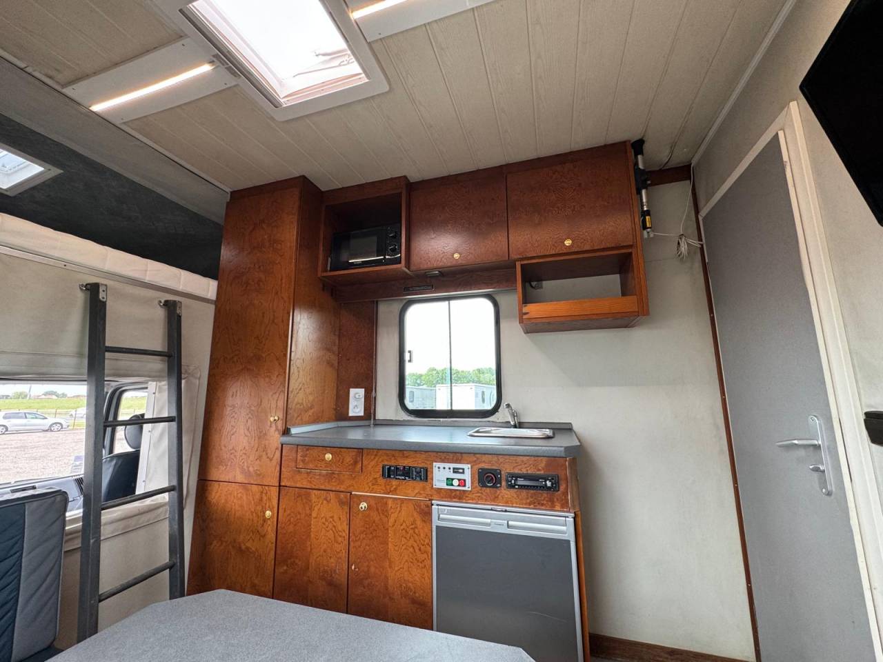 Horsebox NON-HGV Mercedes MERCEDES 2000 Used