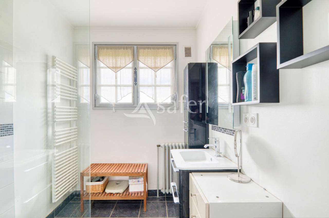 Other country property  Rhône