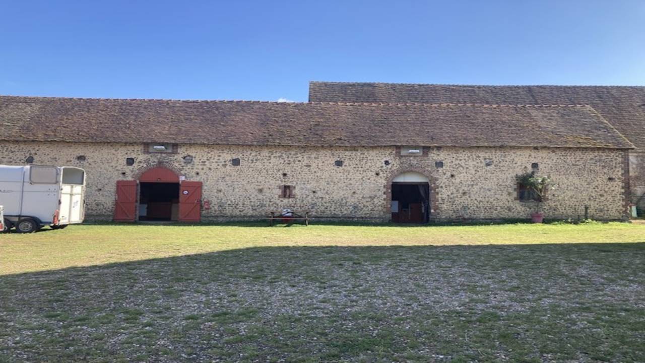 Equestrian farm  Eure-et-Loir