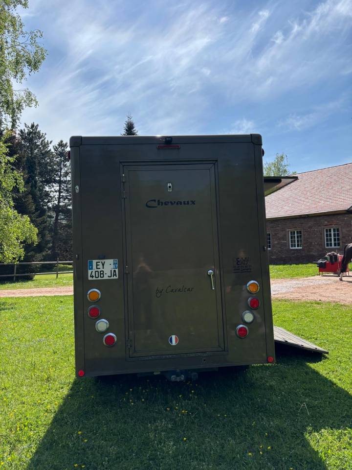 Horsebox HGV Cavalcar OPEL 2018 Used