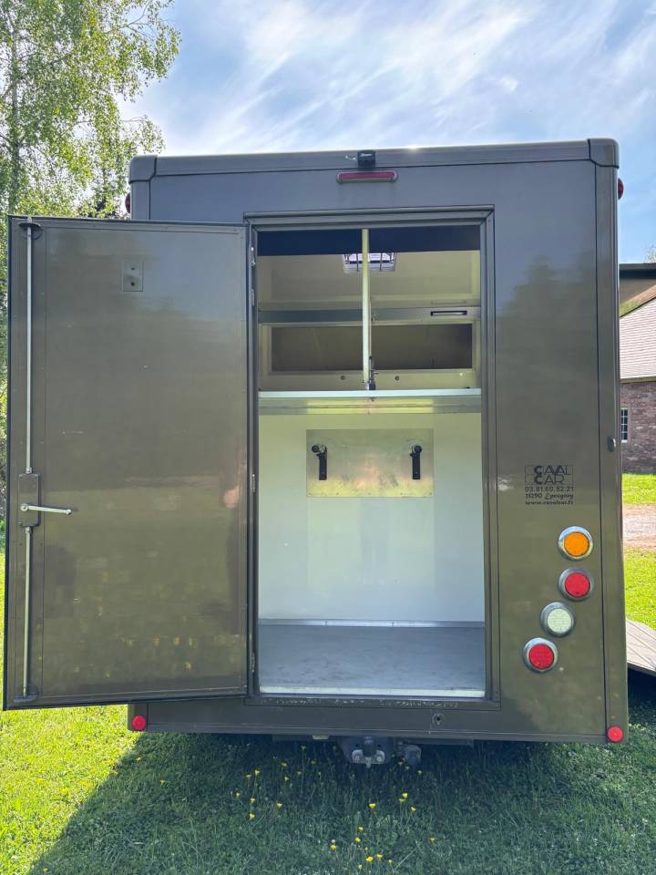 Horsebox HGV Cavalcar OPEL 2018 Used