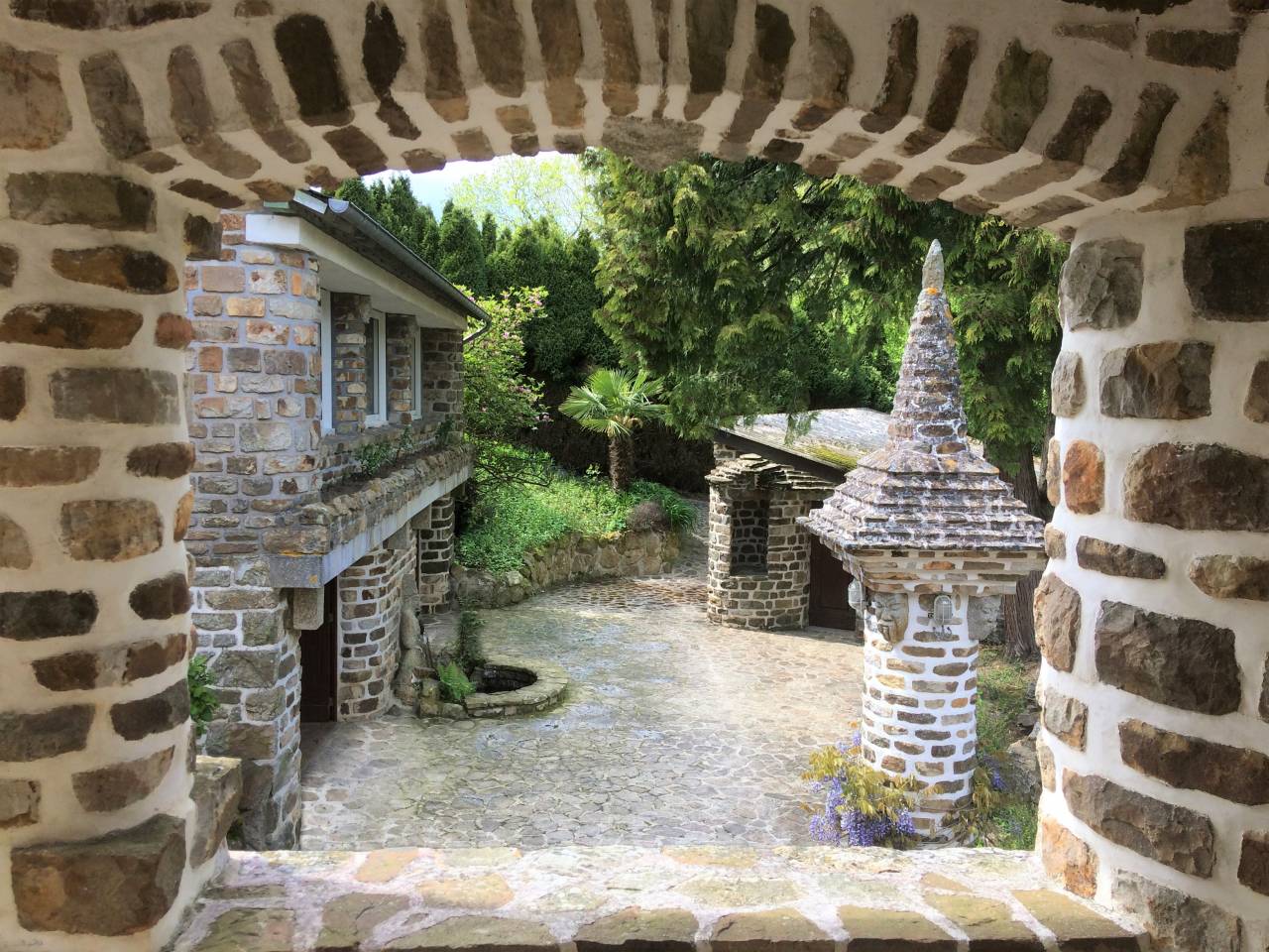 Equestrian property  Mayenne