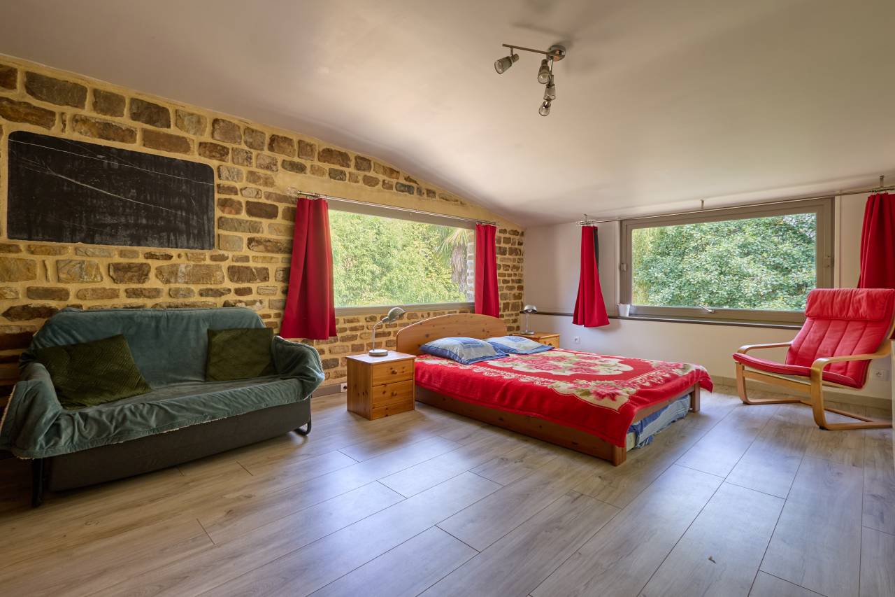 Equestrian property  Mayenne