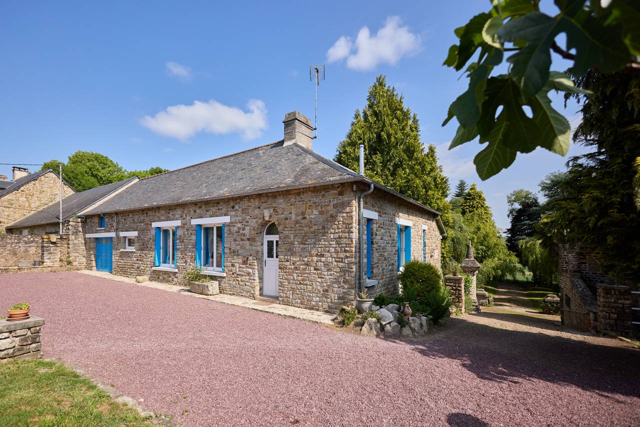 Equestrian property  Mayenne