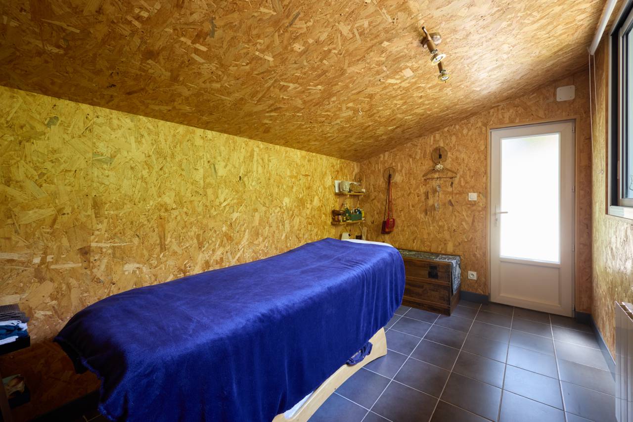 Equestrian property  Mayenne