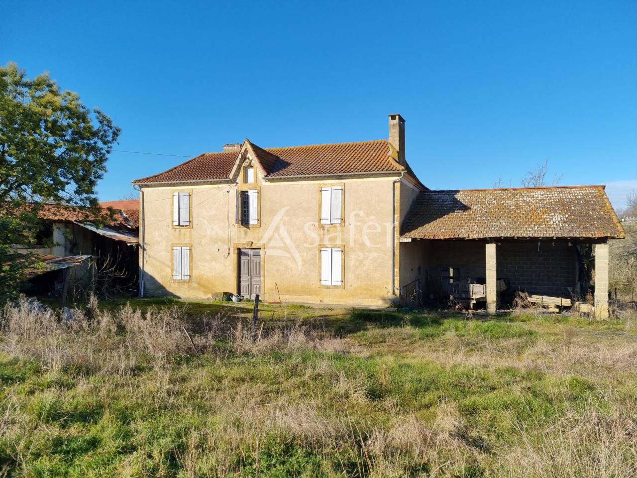 Other country property  Hautes-Pyrénées