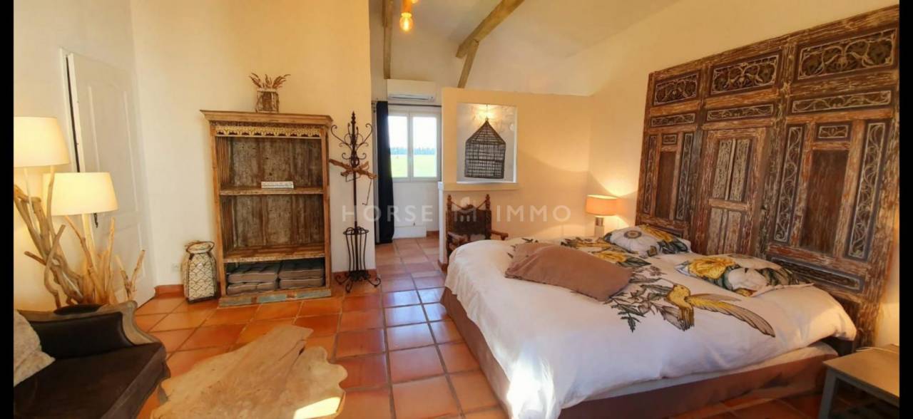 Equestrian property  Gard
