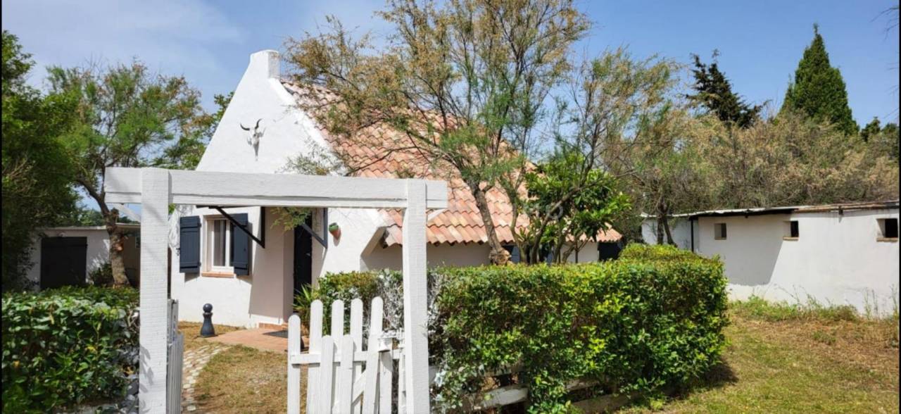 Equestrian property  Gard