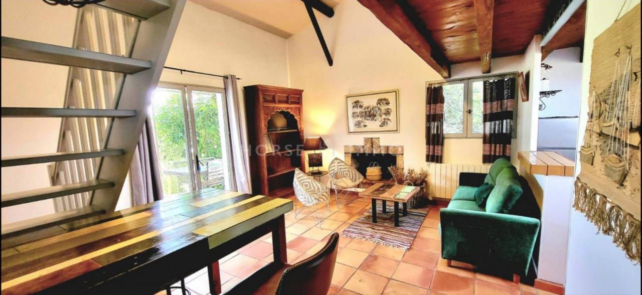 Equestrian property  Gard