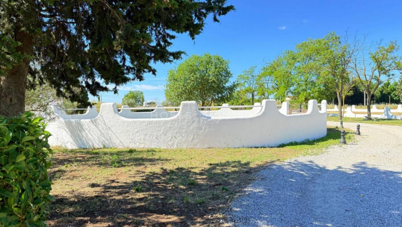 Equestrian property  Gard