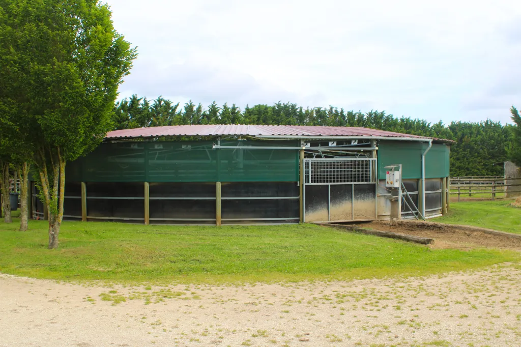 Equestrian property  Charente-Maritime