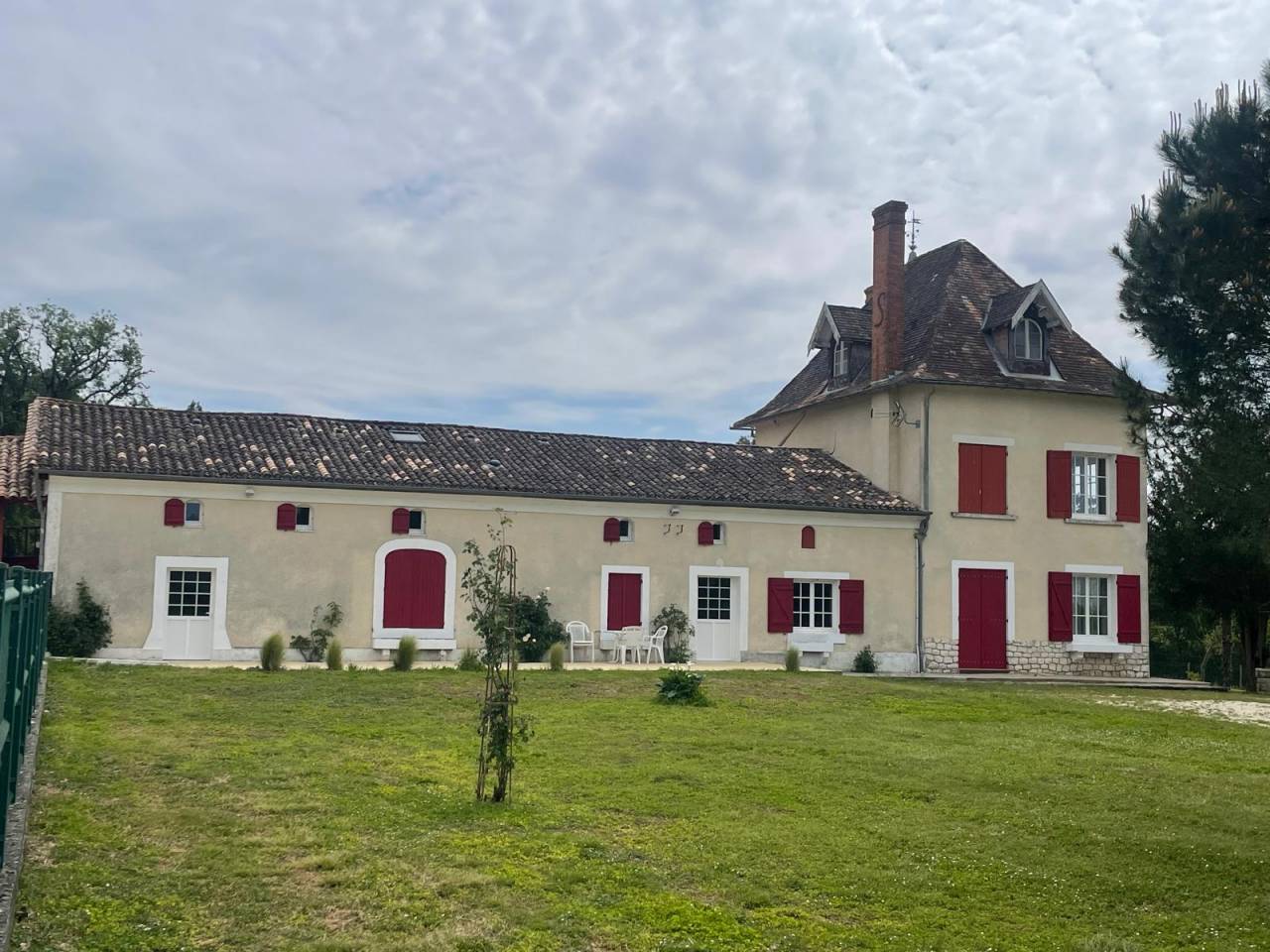 Holiday equestrian property  Dordogne