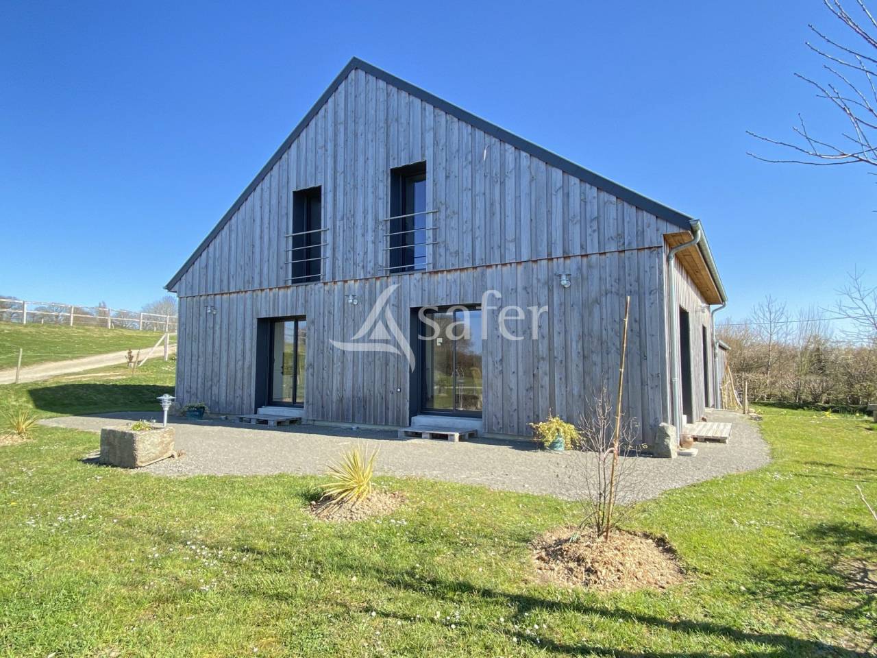 Equestrian property  Manche