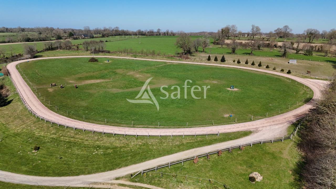 Equestrian property  Manche