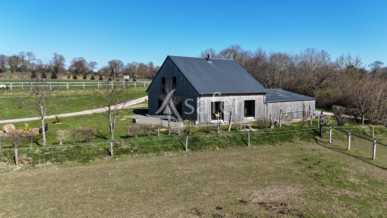 Equestrian property  Manche