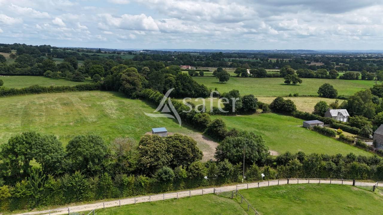 Equestrian property  Manche