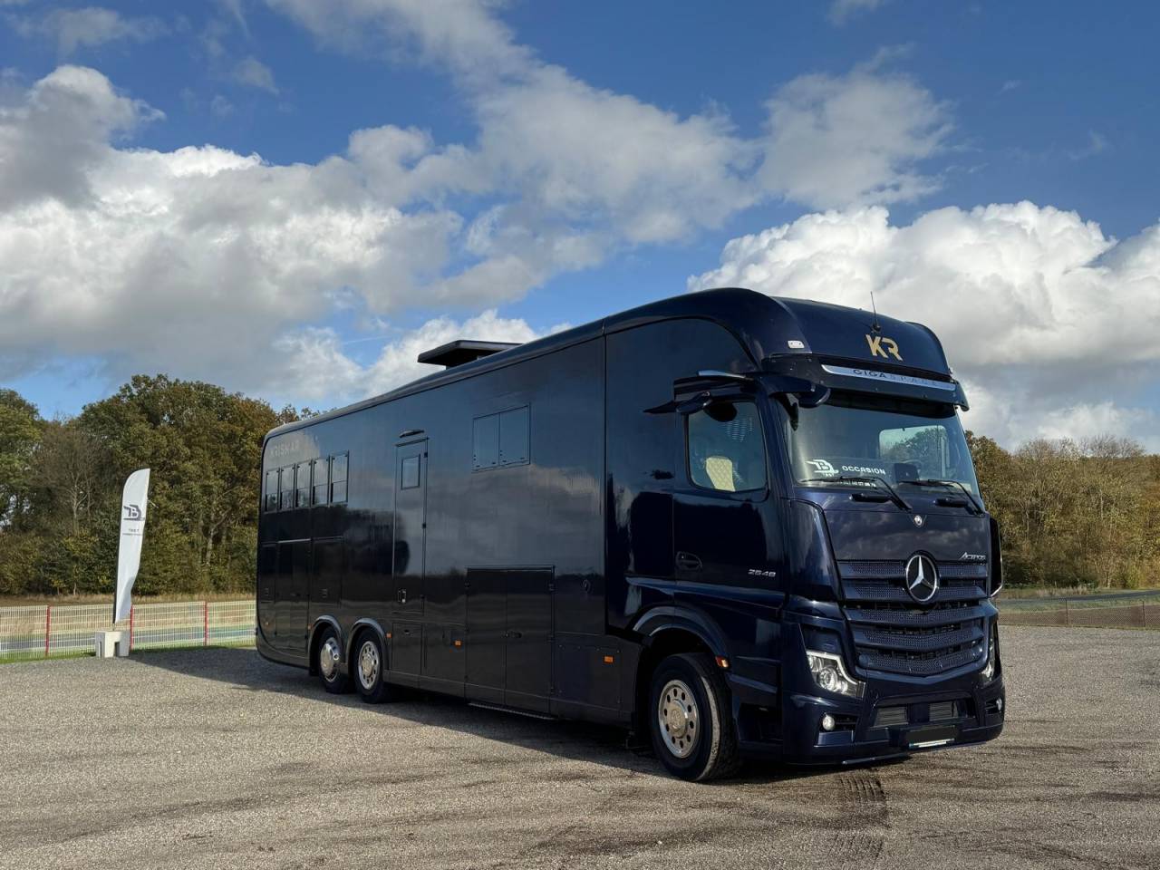 Horsebox NON-HGV Krismar MERCEDES 2021 Used