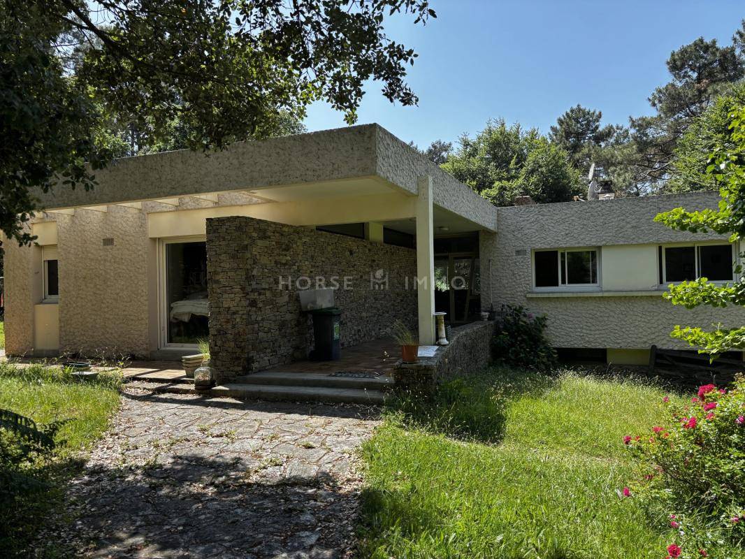 Equestrian property  Morbihan