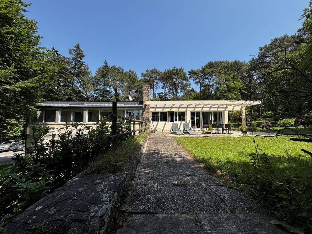 Equestrian property  Morbihan