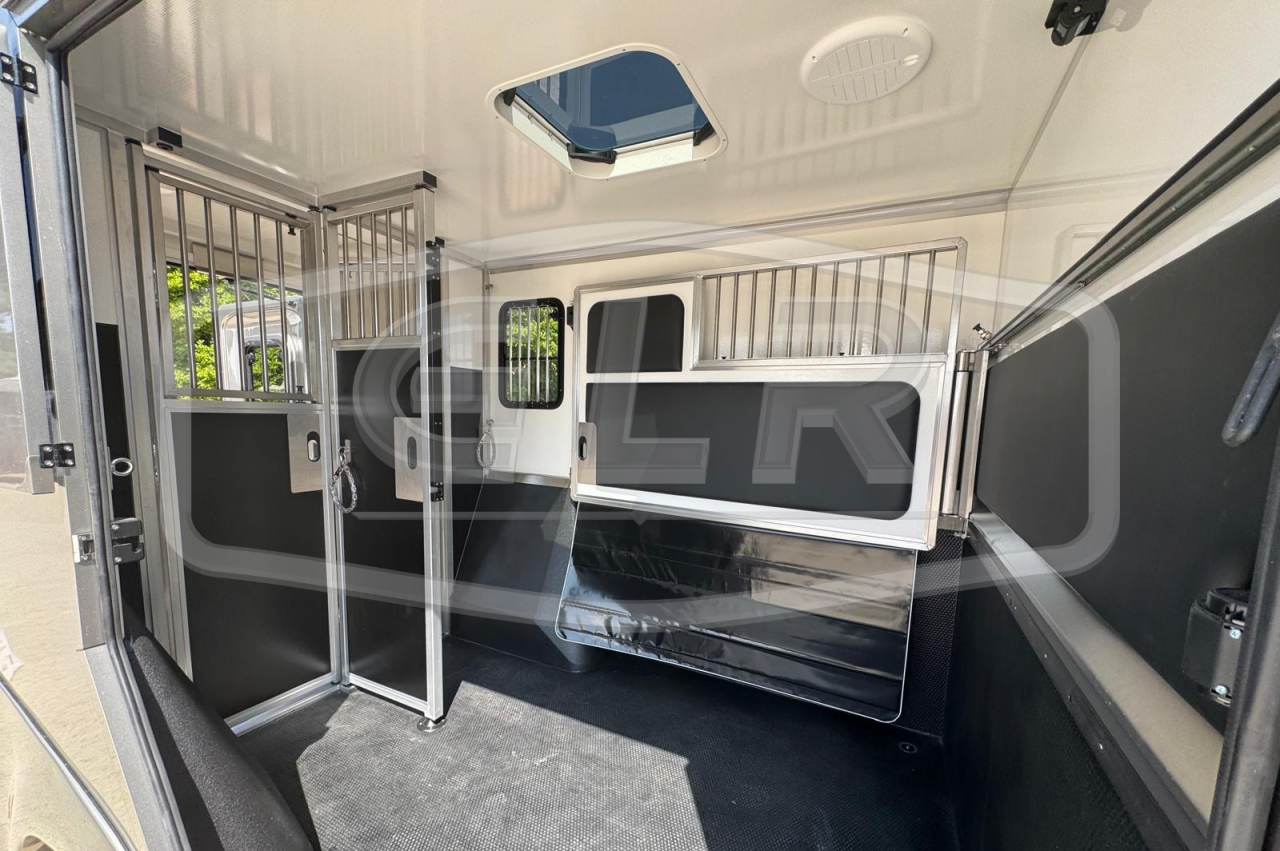 Horsebox HGV Krismar  2025 New