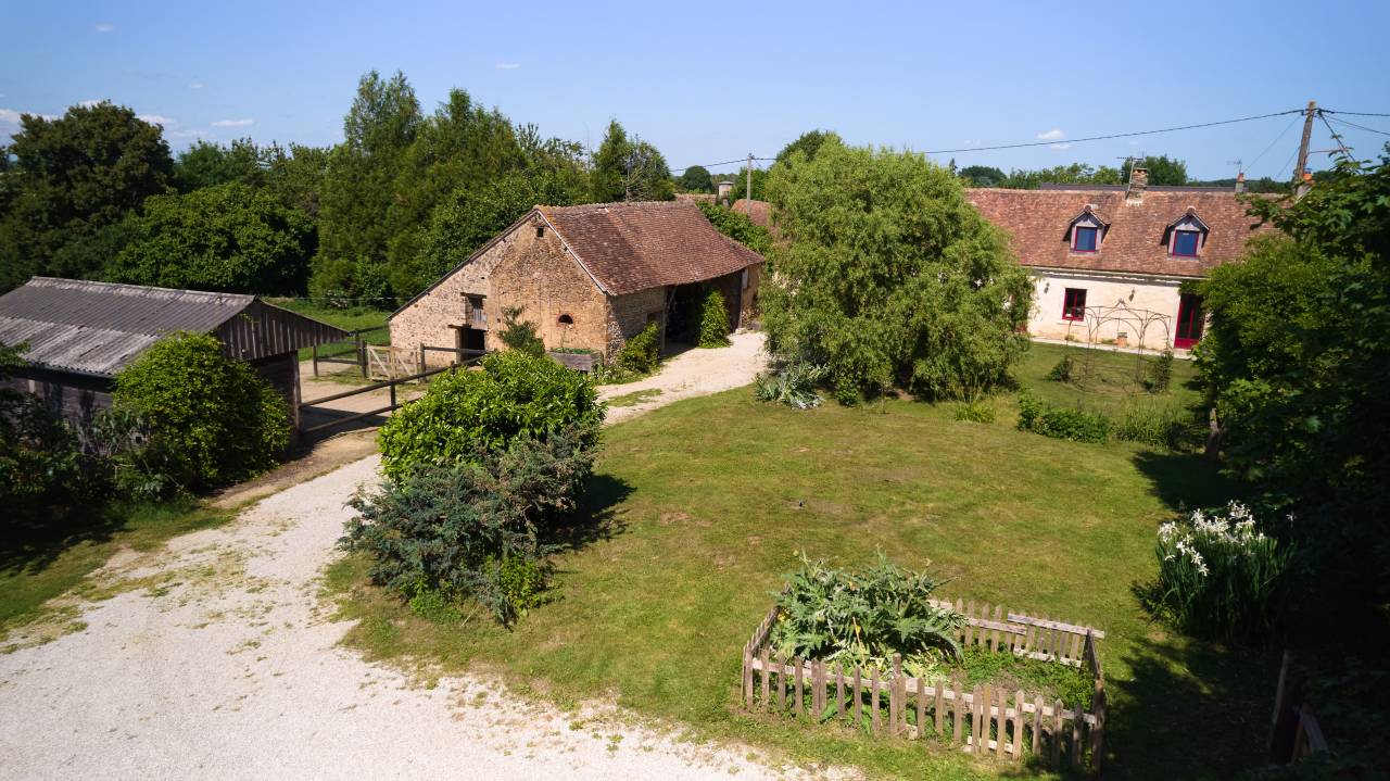 Equestrian property  Sarthe
